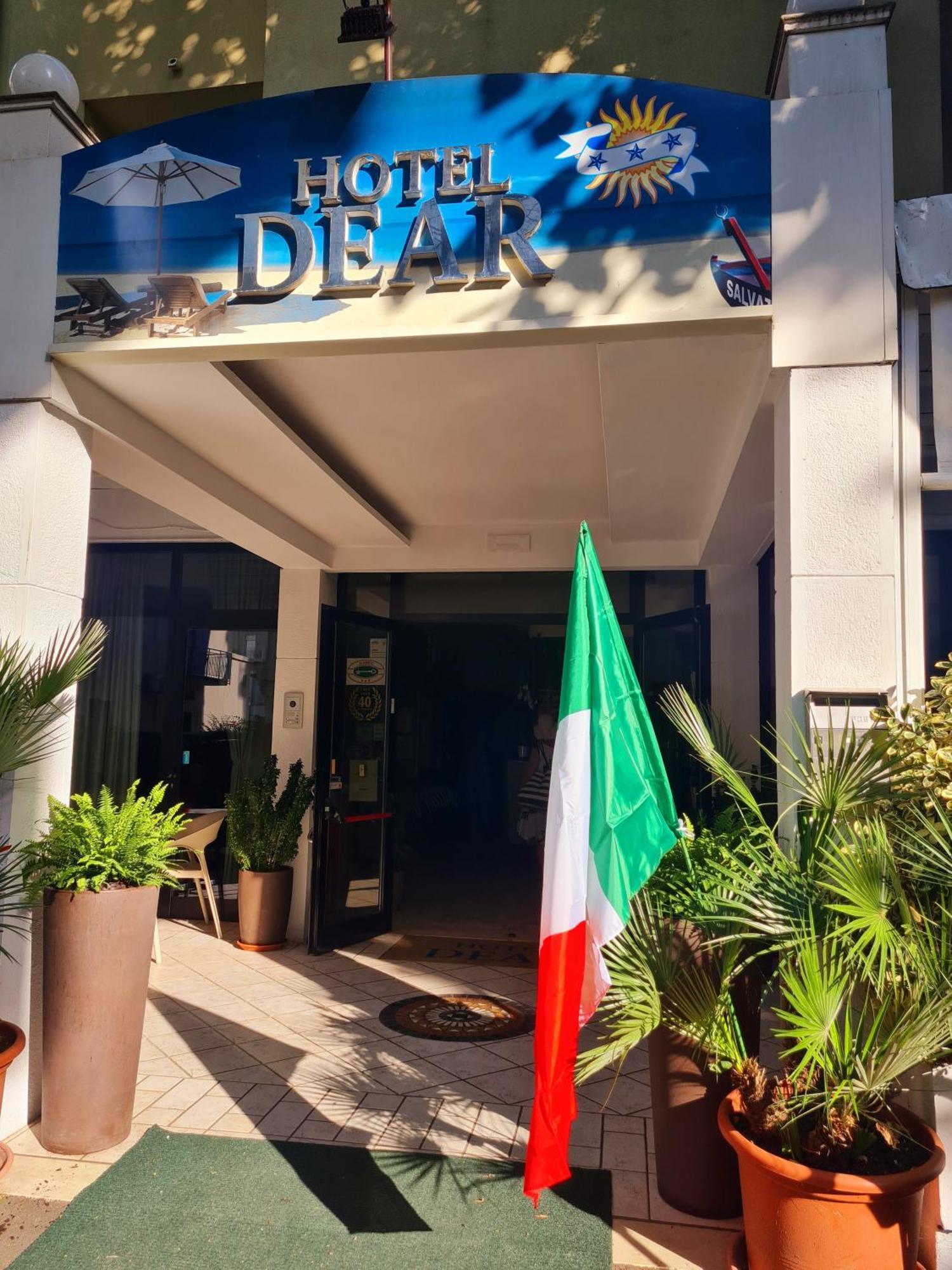 Hotel Dear Римини Екстериор снимка